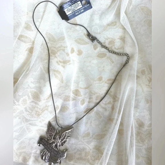 NWT Guardian Angel Silverplated Charm Pendant with 16" Branded Chain Necklace - Picture 6 of 10